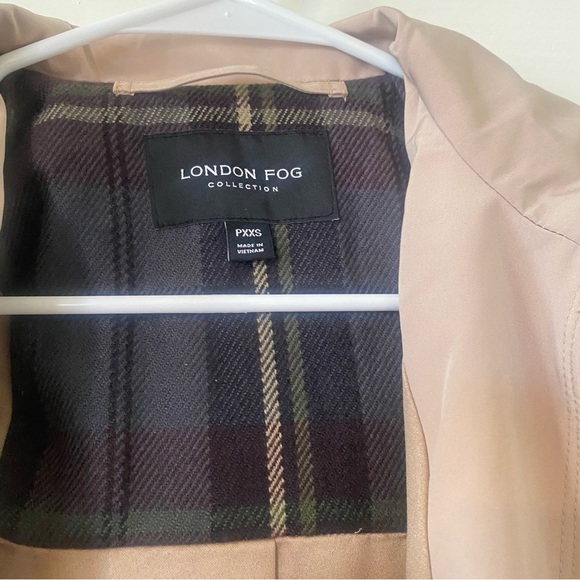 LONDON FOG COLLECTION Hooded Tan Women's Trench Coat Size PXXS - Picture 2 of 9